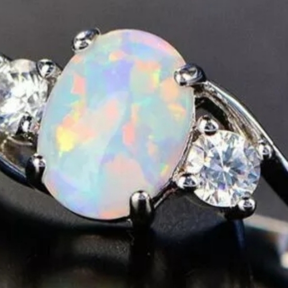 Gorgeous Ring #430 - Picture 2 of 3